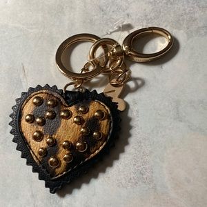 Nice key holder heart design